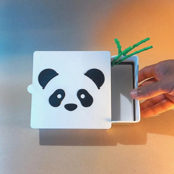 Organizador de Mesa Panda – Porta-Objetos e Porta-Canetas Criativo